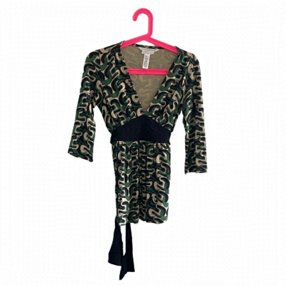 Diane von Fursternberg for pea in the pod maternity top with waist tie size S